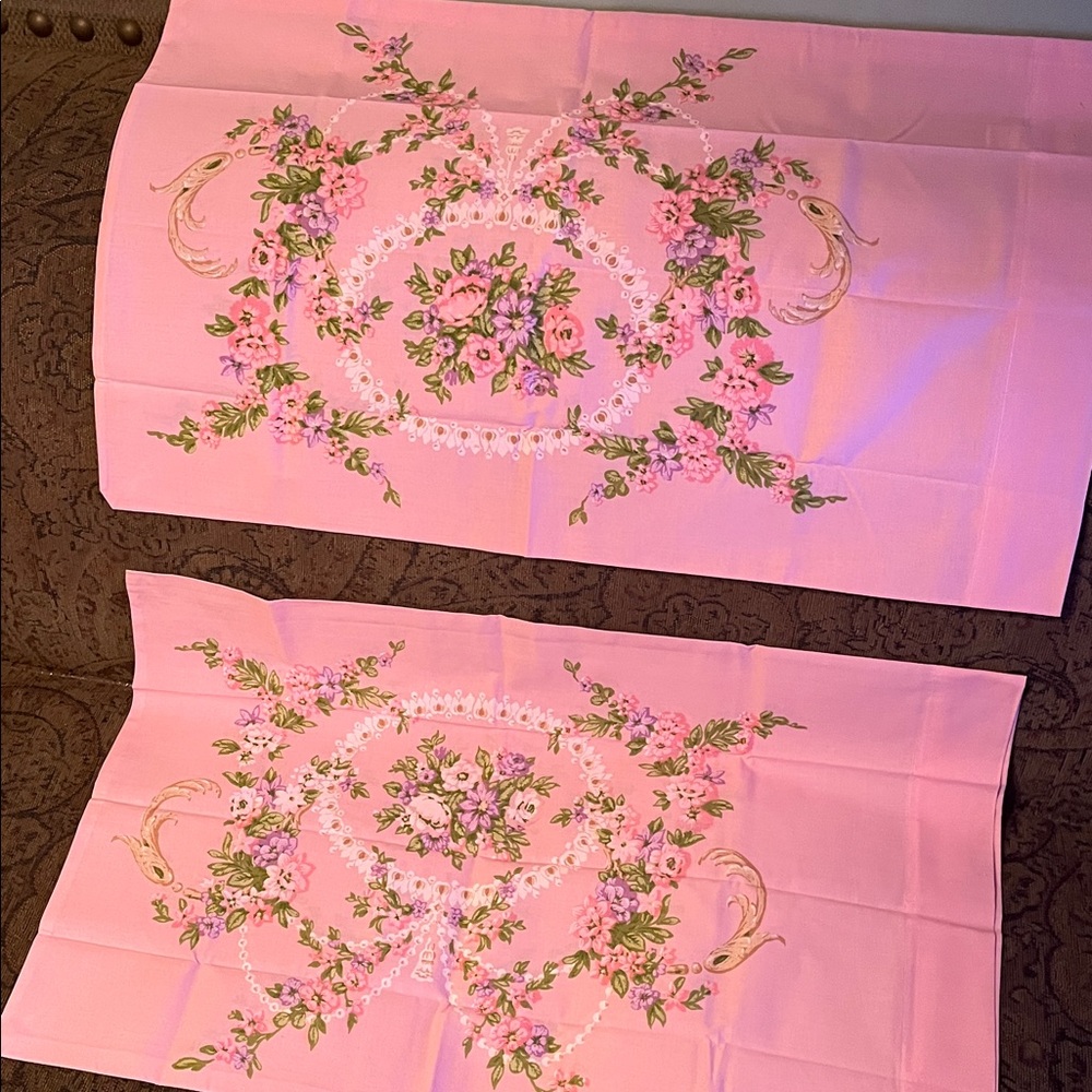 😄Vintage cotton pillow cases set of two floral muslin
